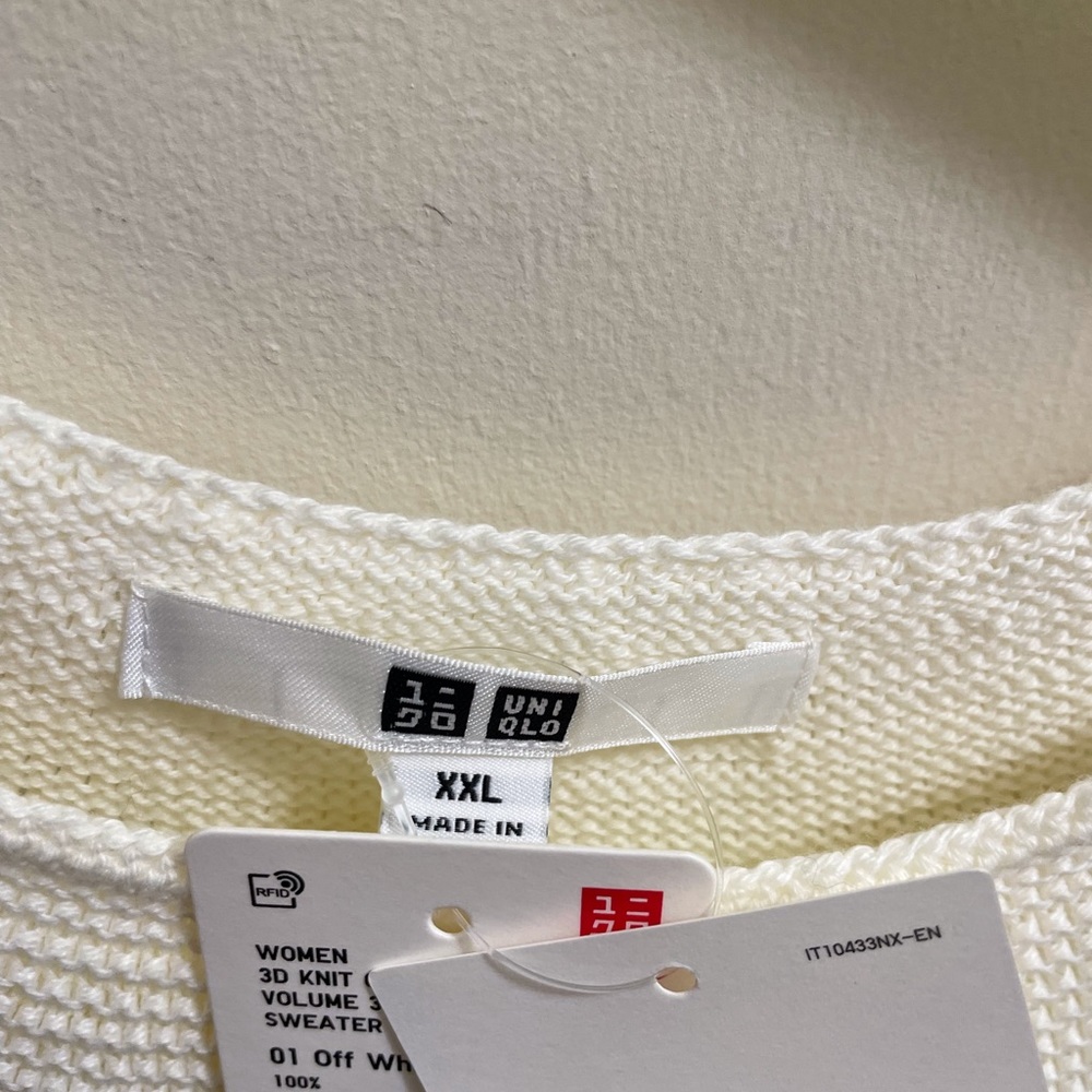 New uniqlo 3D knit cotton sweater - Picture 5 of 6